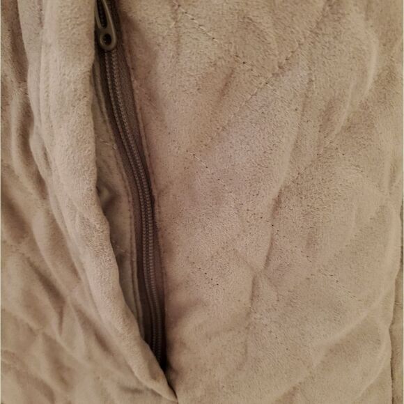 Cabelas Womens Quilted Vest S - Picture 5 of 7